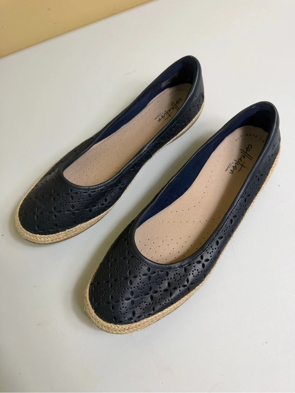 Nwot isClarks Collection Danelly Adira Navy Leather Espadrille Flats - Size 9.5